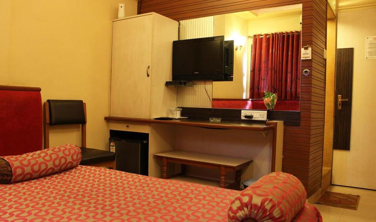 Hotel Siddhartha Mumbai Exterior foto